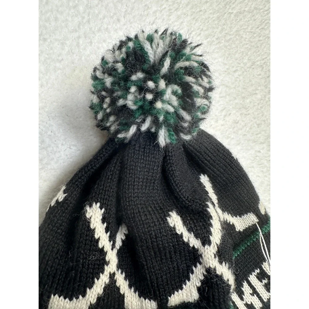 Vermont Originals Tuck‎ Hockey Beanie Hat 100% Wool Pom Pom-New no tags-